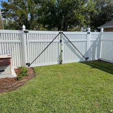 House fence cleaning